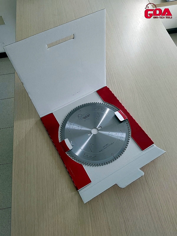 The packaging of circular blades - 1